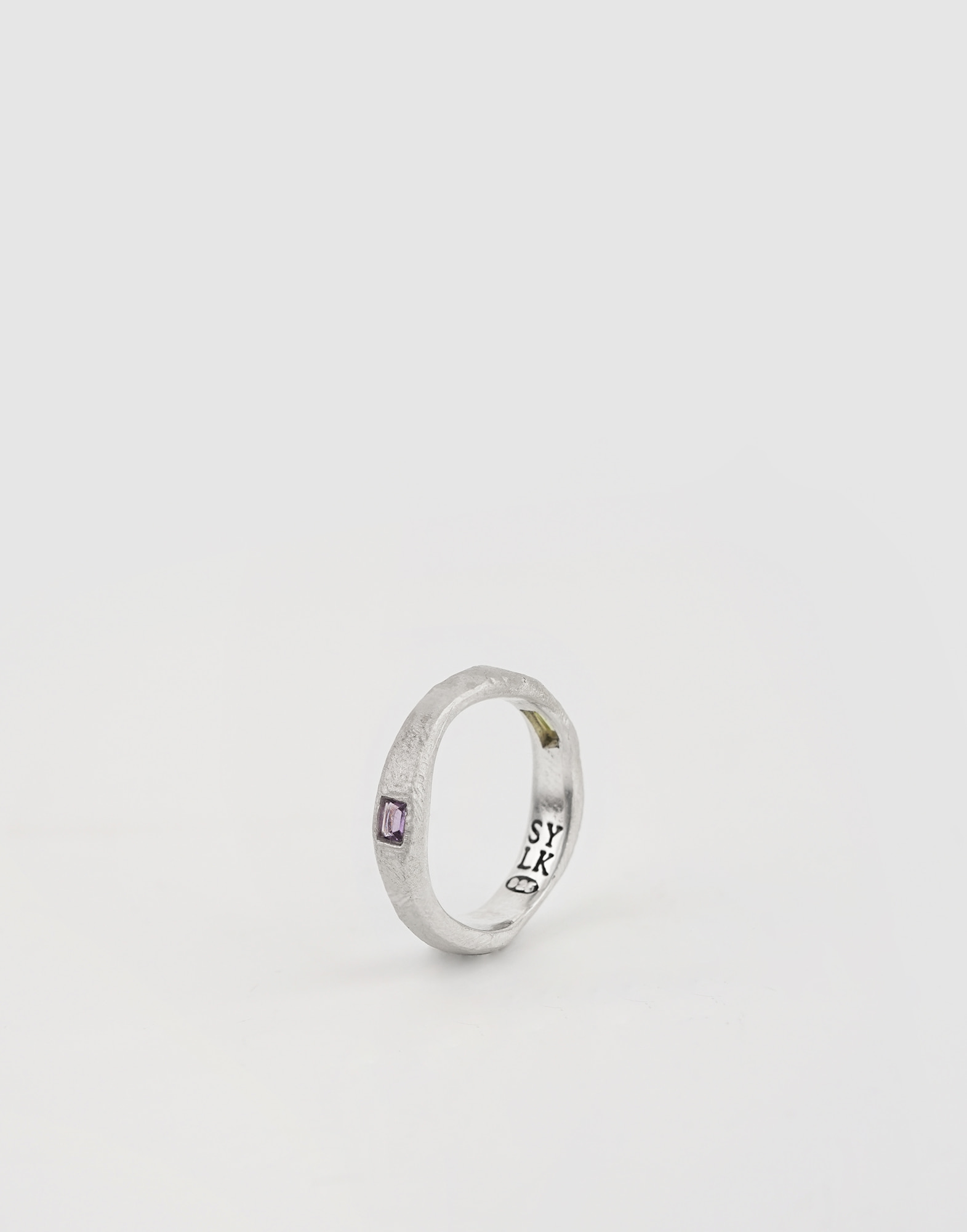 Line ring (olive purple crystal)