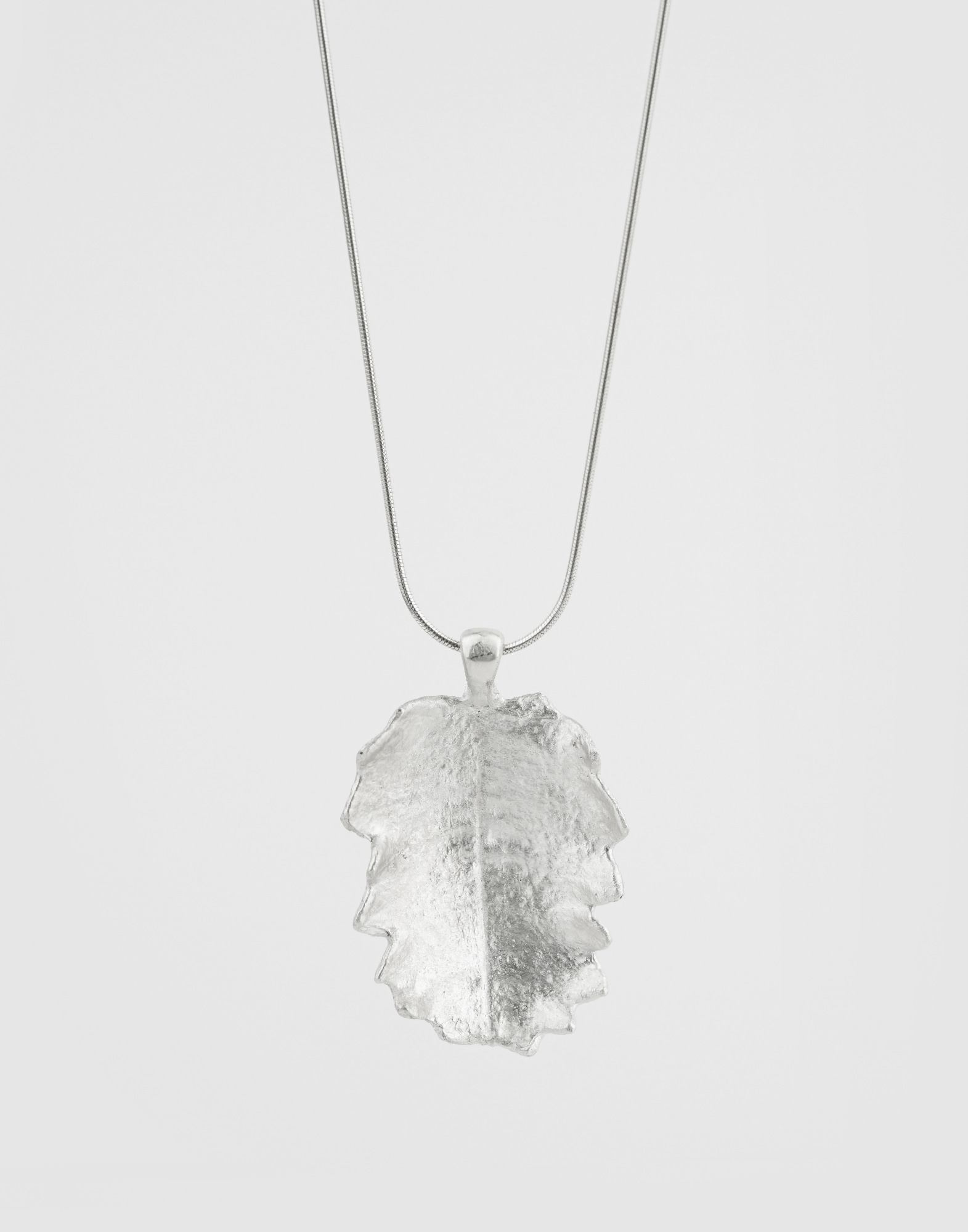 Leaf necklace (long chain)